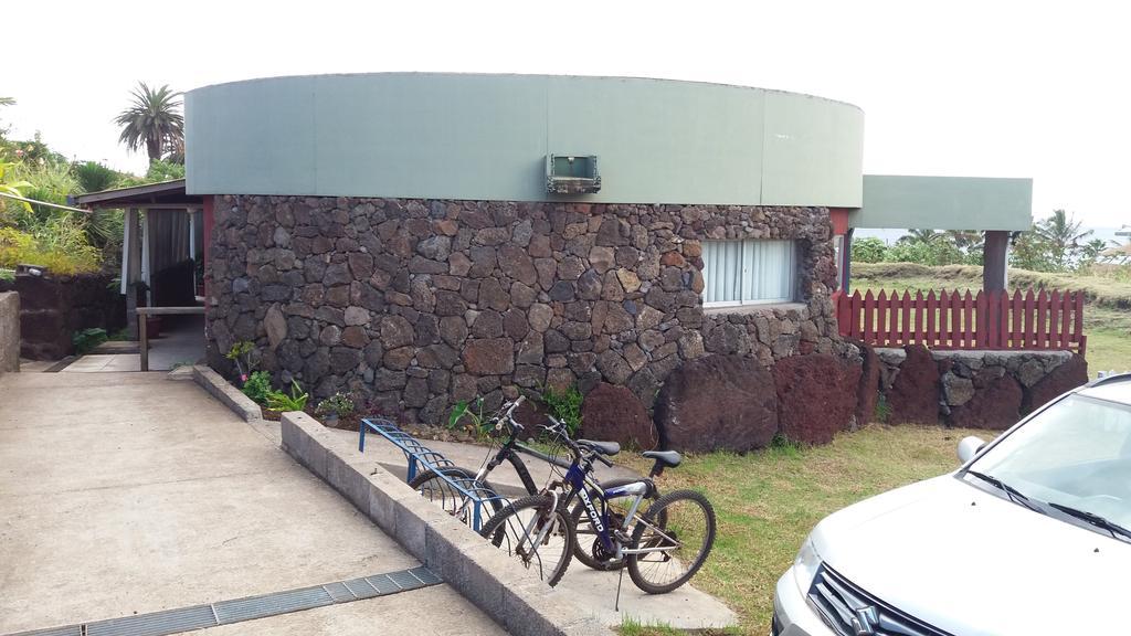 Tupa Hotel Hanga Roa Exterior foto